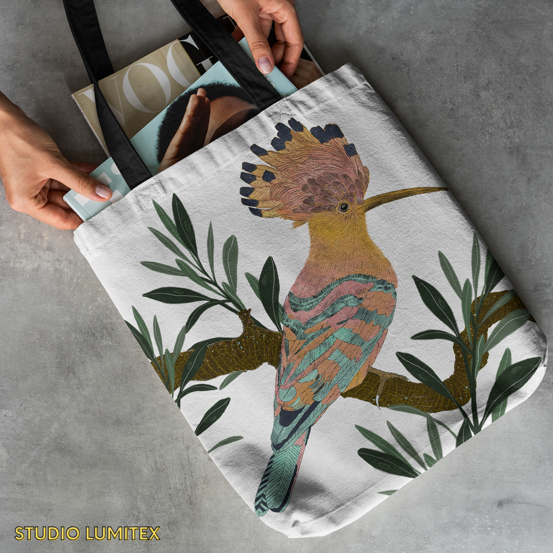 Tote Bag with Zipper Pocket - Woodpecker Bird Print